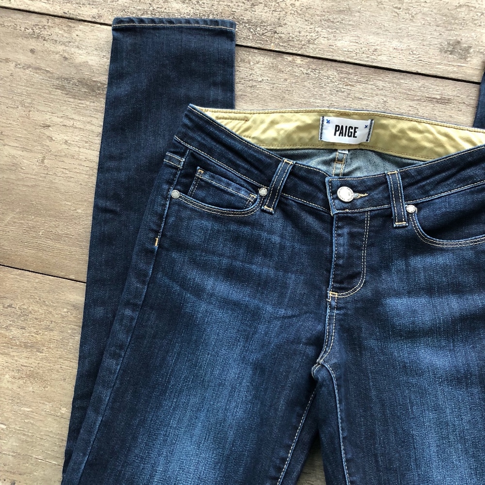 PAIGE 'Skyline' Ankle Peg Jean Size 25 midrise